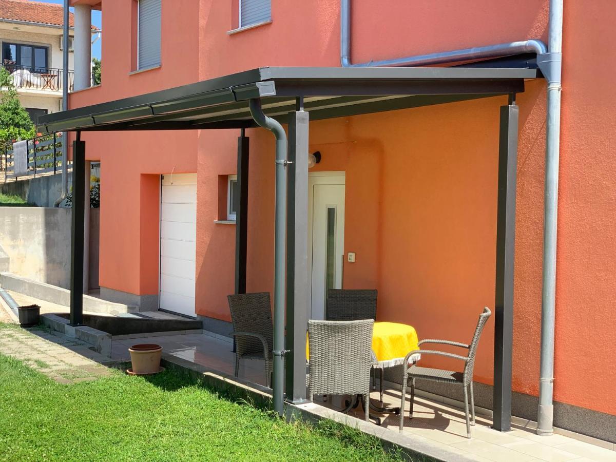 באניולה Apartment Luzia מראה חיצוני תמונה
