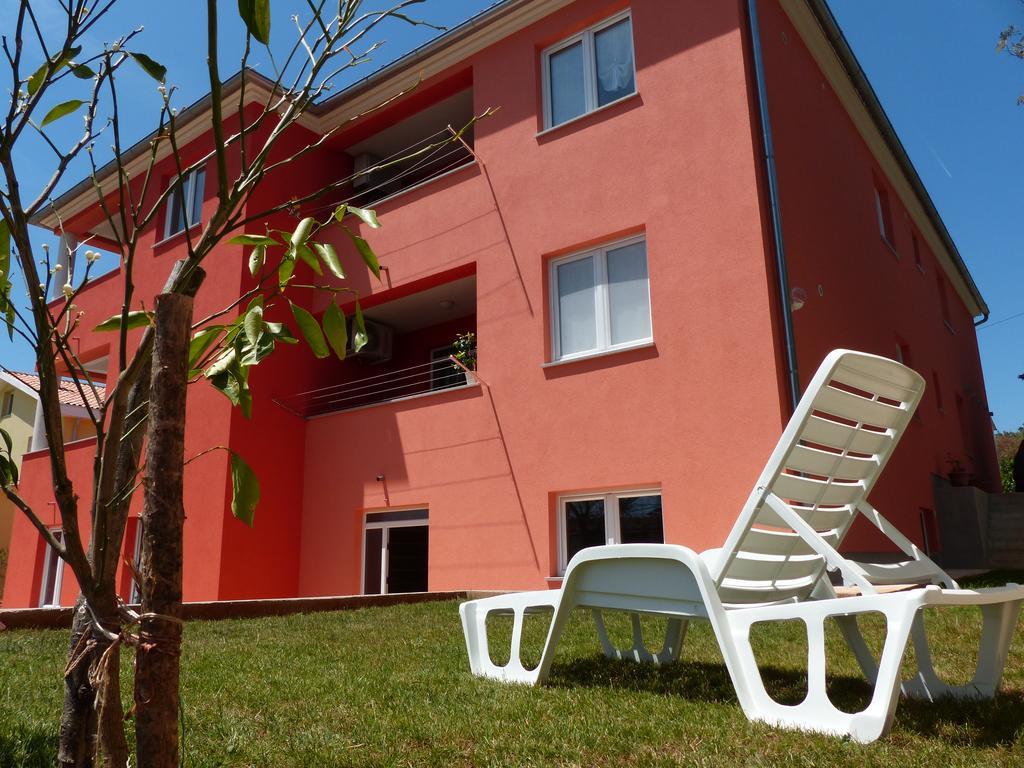 באניולה Apartment Luzia מראה חיצוני תמונה