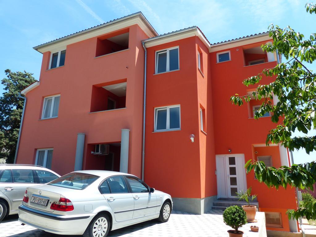 באניולה Apartment Luzia מראה חיצוני תמונה