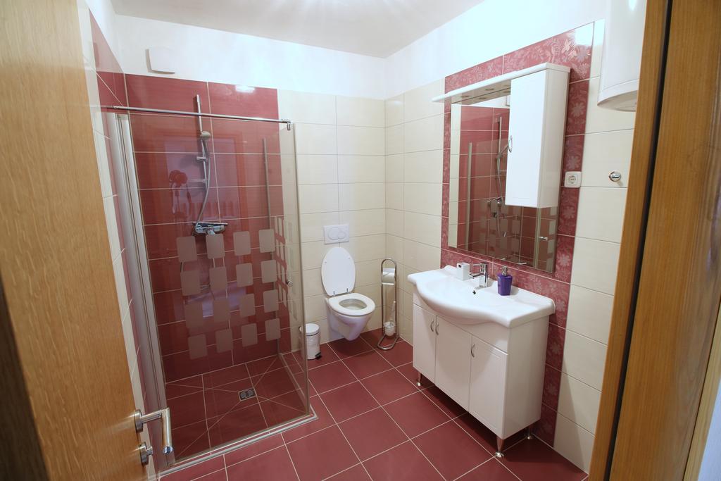 באניולה Apartment Luzia מראה חיצוני תמונה