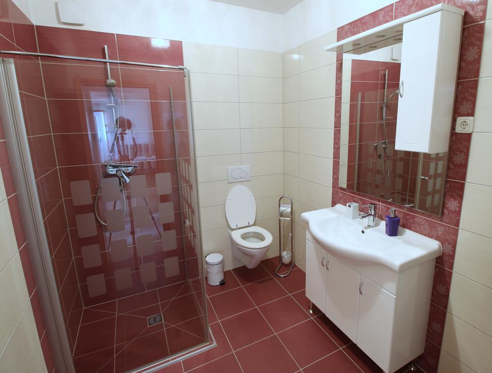 באניולה Apartment Luzia מראה חיצוני תמונה
